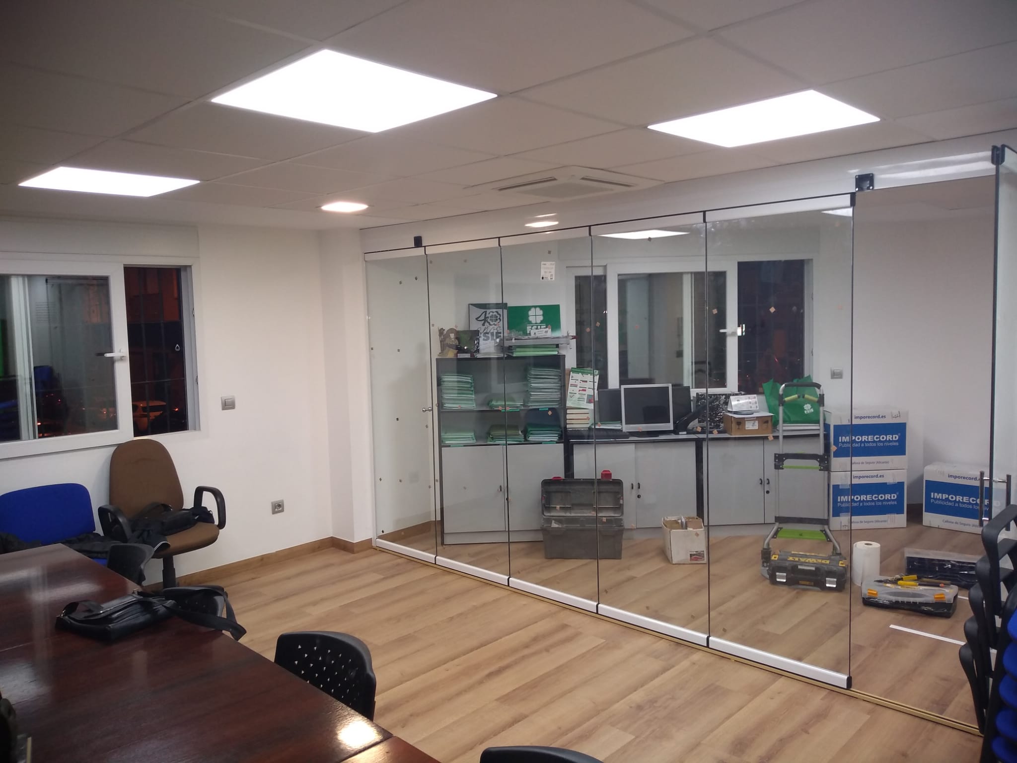 Office with partitions — Alicante